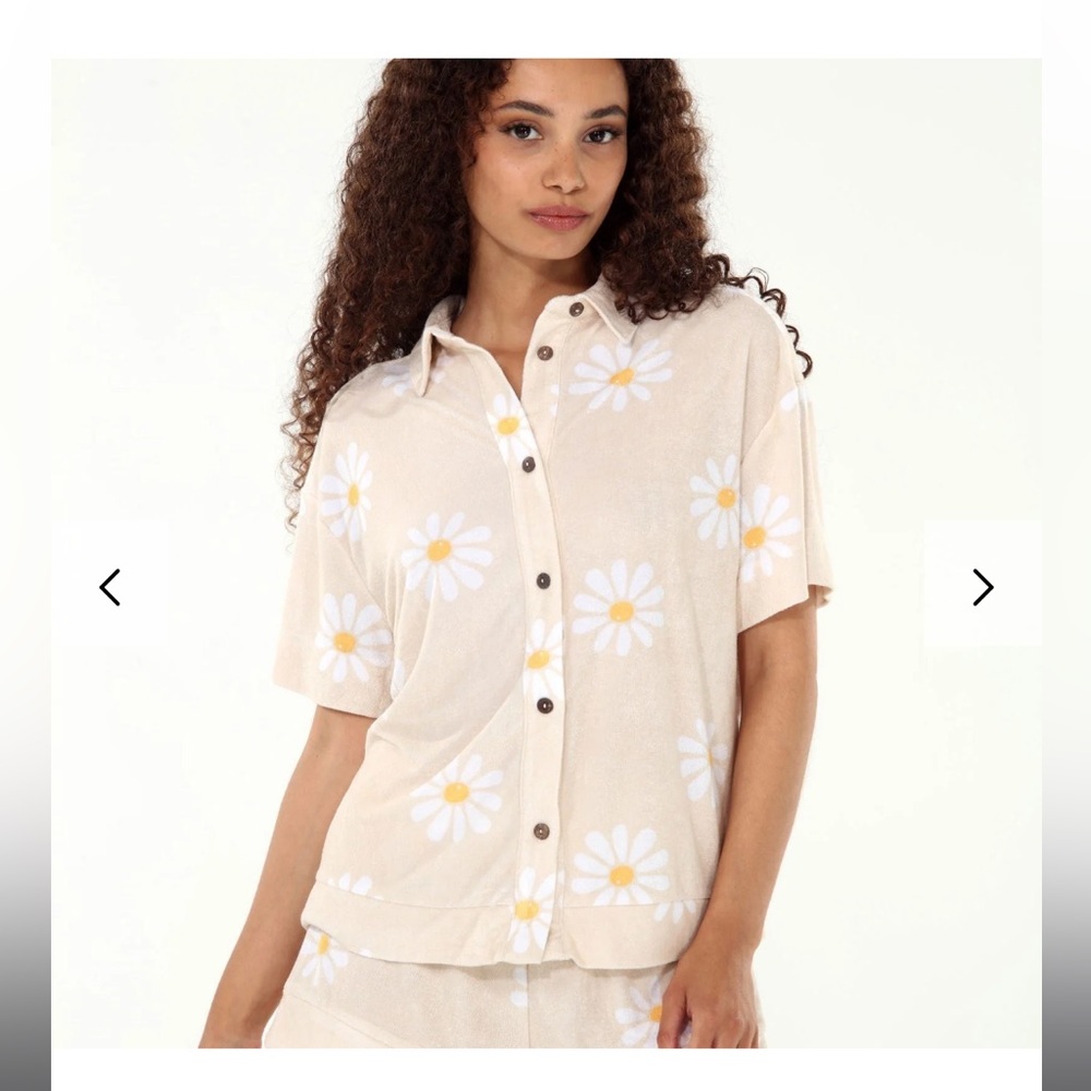 Honeydew Daisy Top